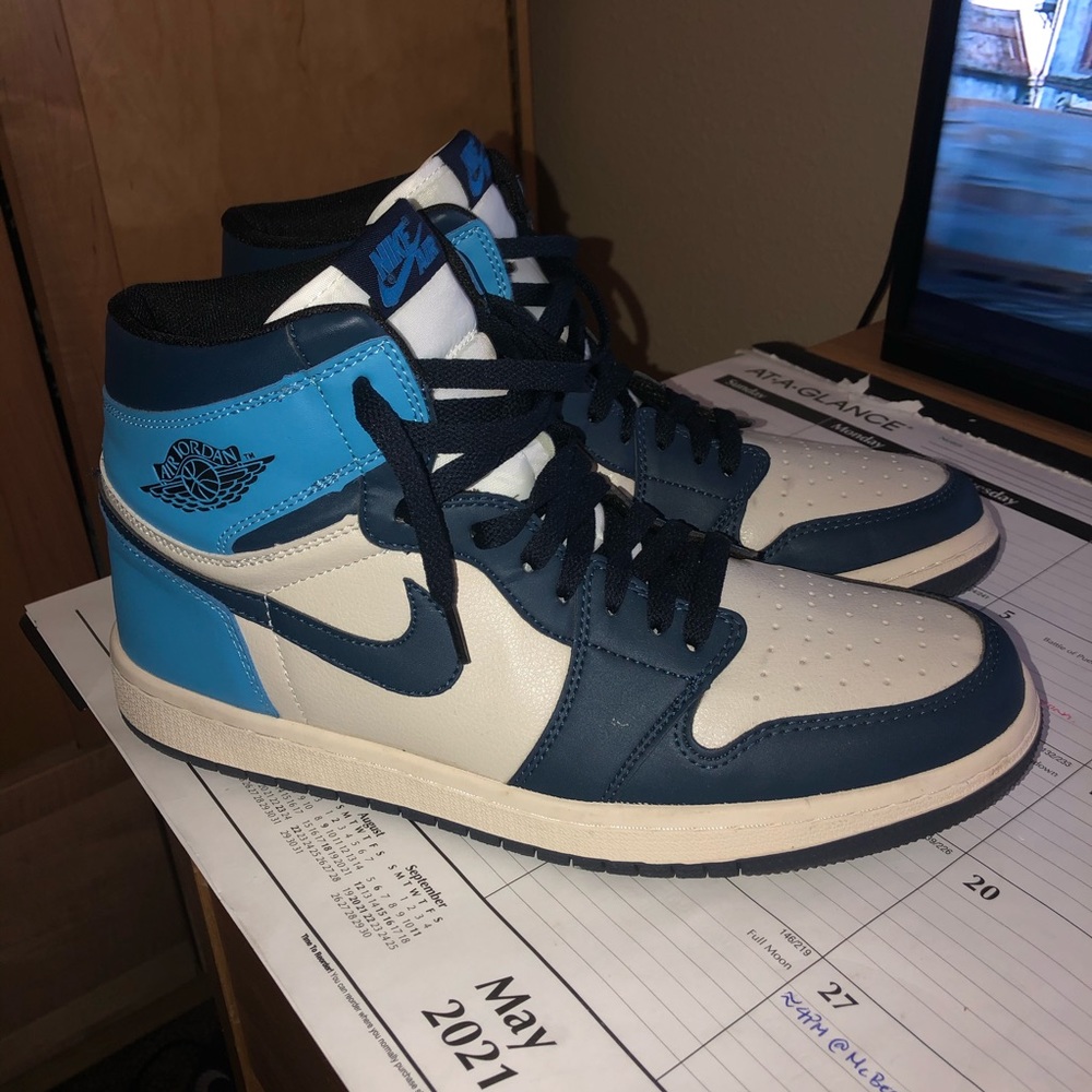 Air Jordan 1 “Obsidian” Sz11